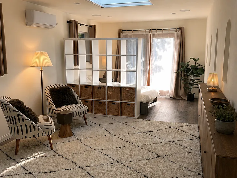 22612 Califa St #2 — Photo 4