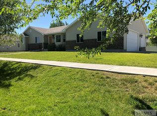 3009 N Azure Dr, Idaho Falls, ID 83401