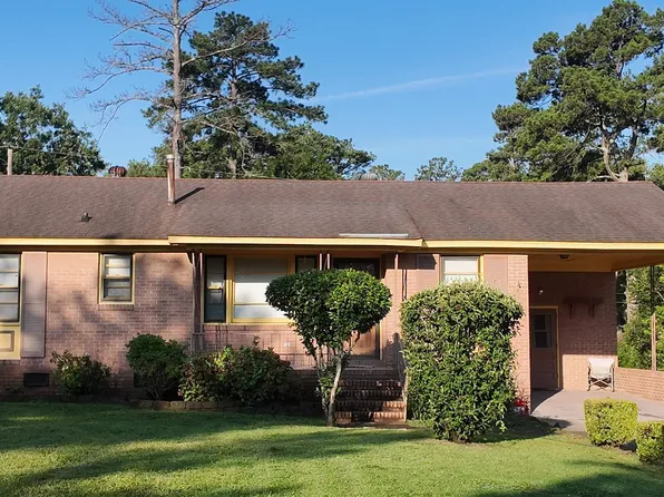 135 Newcastle Dr, Columbia, SC 29223