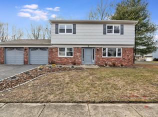 2 Cannonball Ct, Hazlet, NJ 07730