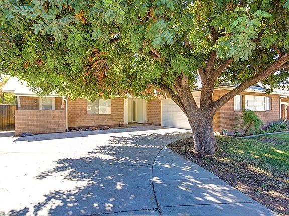 4th image of 8607 E San Miguel Ave