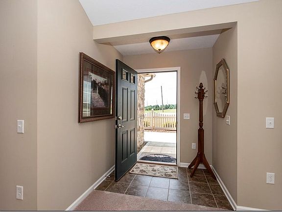 5th image of 1914 Woods Dr