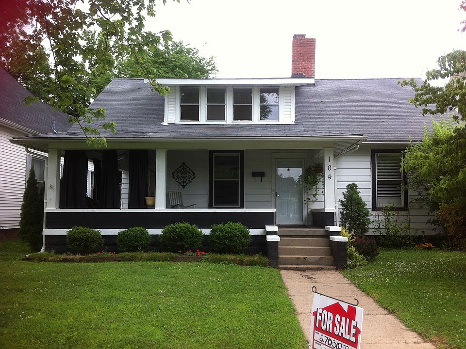 1st image of 104 E 22nd St