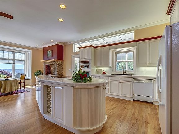5th image of 8404 Granite Dr NW