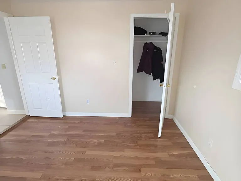 5 Walters Ave #2 — Photo 5