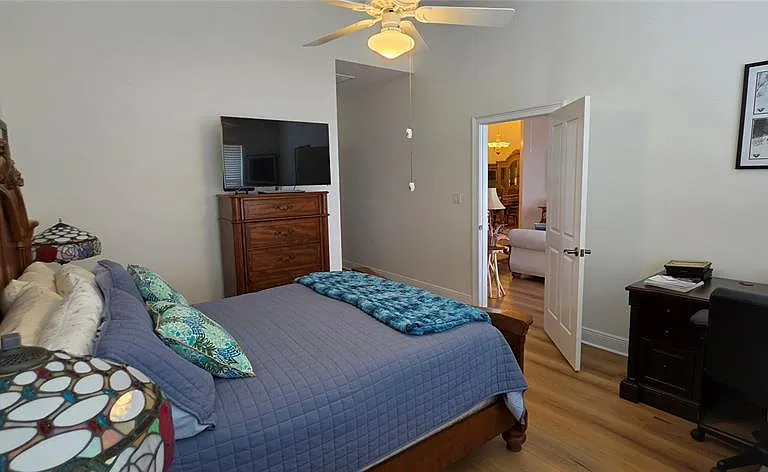 222 Lewis Cir #142 — Photo 12