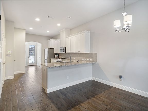 4th image of 7212 Kickapoo Dr