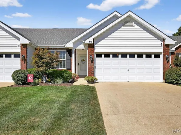613 Grayhawk Cir, Wentzville, MO 63385