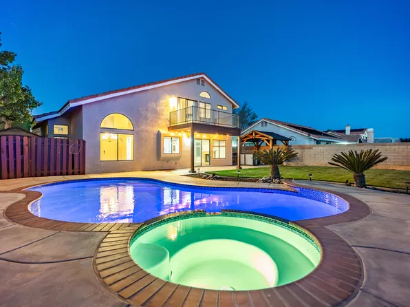 4221 Vitrina Ln, Palmdale, CA 93551