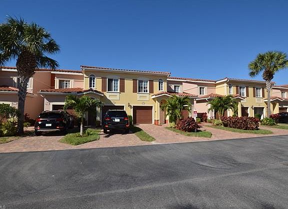 3rd image of 20261 Estero Gardens Cir Unit 203