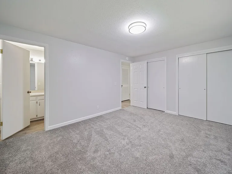 4323 Glen Terra Dr SE — Photo 20