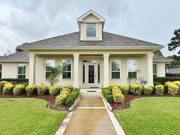 3732 Lake Timberlane Dr, Gretna, LA 70056