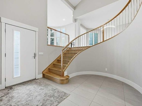 4th image of 1216 SW Varsity Estates Dr NW