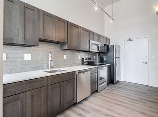 720 N 5th St APT 303, Philadelphia, PA 19123