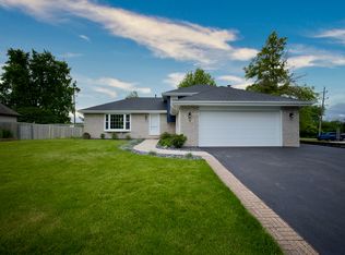 5 Todd Ct, Crete, IL 60417