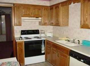 3181 W Hanover St, Springfield, MO 65807