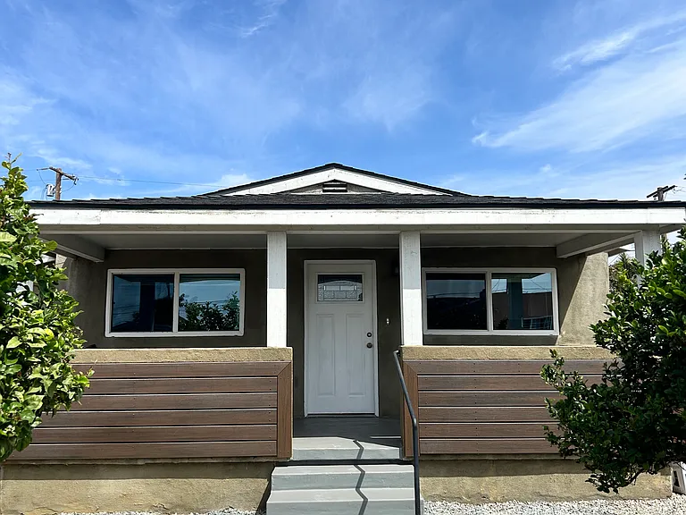 3820 Florence St — Photo 3