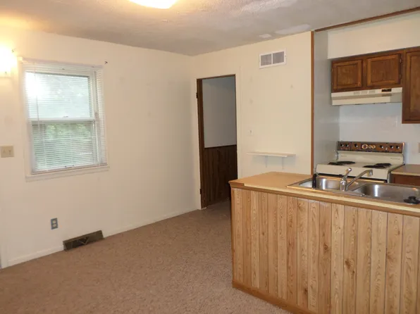 Osage 1616, 1616 Osage St APT 3, Manhattan, KS 66502