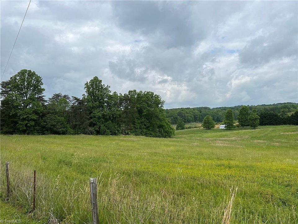 1st image of 164 Yadkin Farm Ln