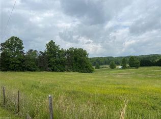 164 Yadkin Farm Ln, Mount airy, NC 27030