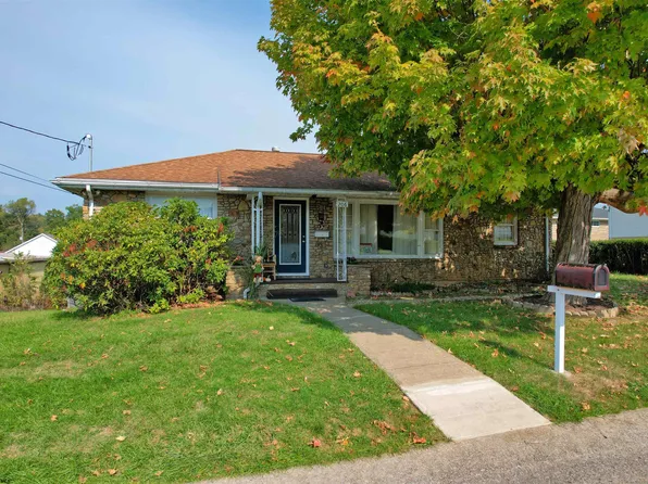 206 New York Ave, Westover, WV 26501