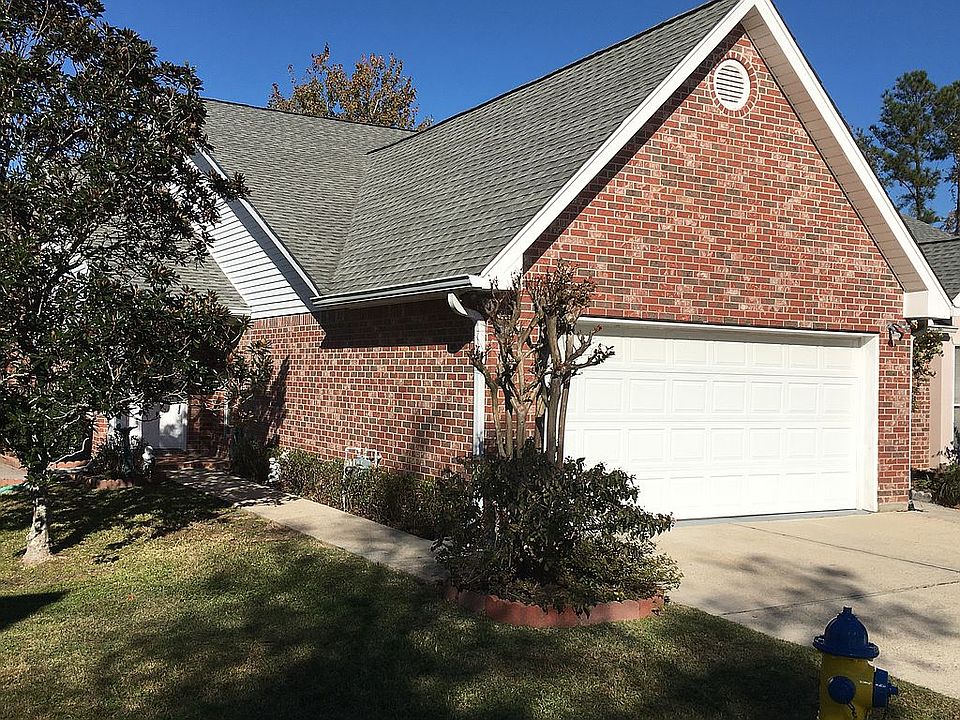 2nd image of 2621 Rebecca Ln