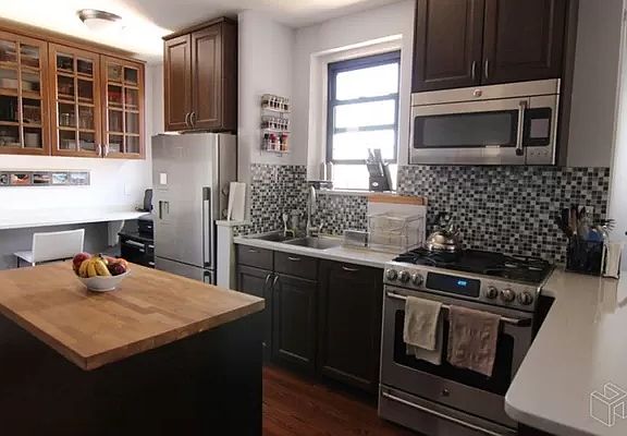 2nd image of 4725 40th St APT 6G