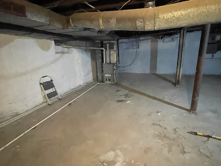 1715 Kinney Ave #2 — Photo 16
