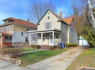 741 Lockwood St NE, Grand Rapids, MI 49503