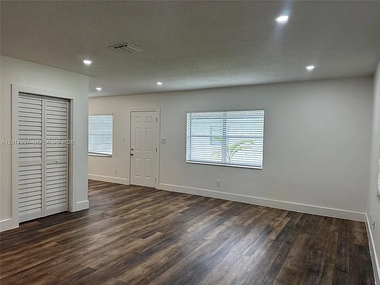 3315 SW 15th Ave #1 — Photo 14