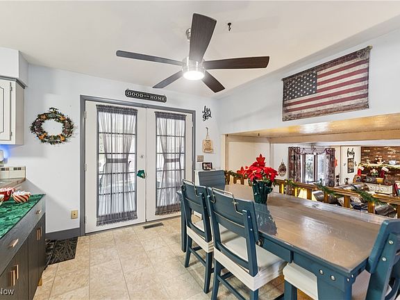 5th image of 17421 Honeysuckle Ln