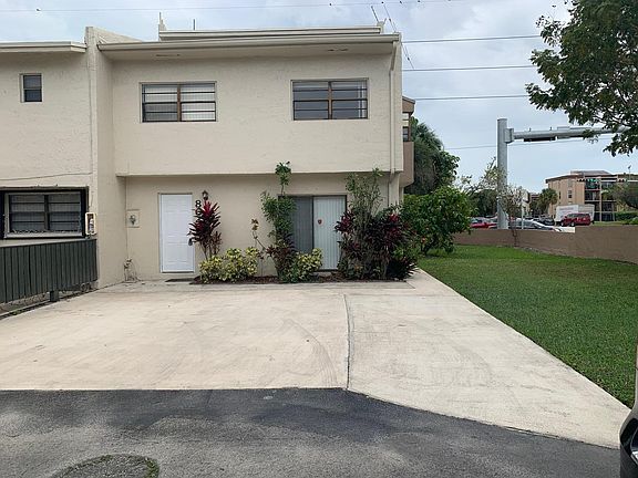 2nd image of 8640 NW 8th St #11
