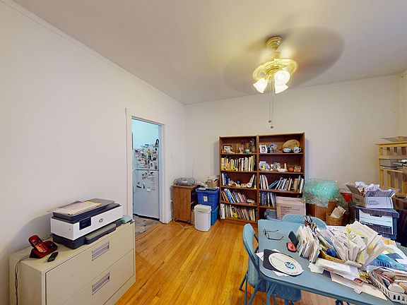 4th image of 2130 W Berteau Ave #Ff2b51842