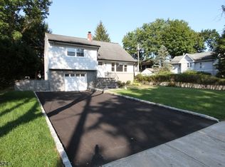 53 Maple St, Ramsey, NJ 07446