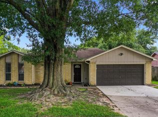 10002 Rippling Fields Dr, Houston, TX 77064
