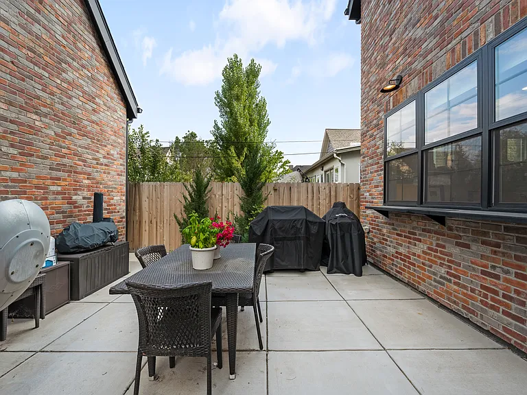 1312 S Grant St — Photo 25