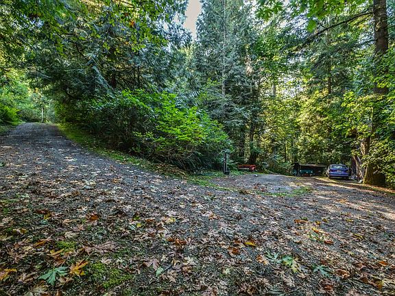 3rd image of 6765 418th Ave SE