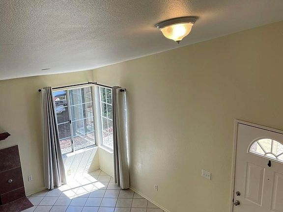 5th image of 326 Old Stage Ct