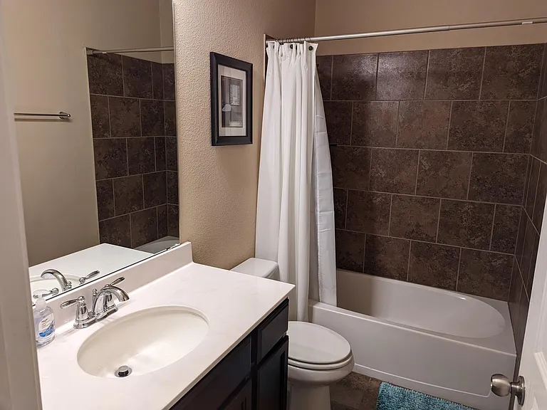 5715 Drury Ln — Photo 8