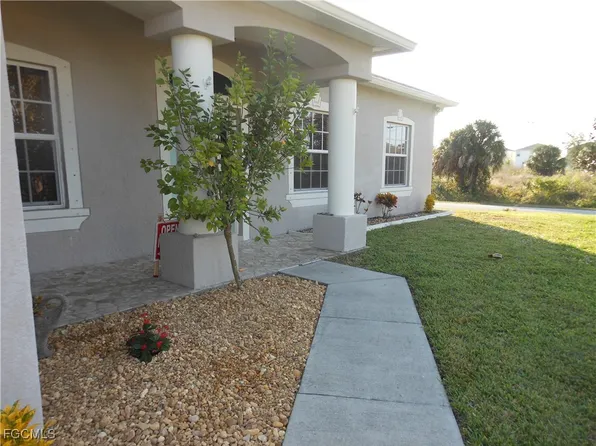 437 Picturesque Ave, Lehigh Acres, FL 33936