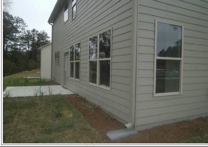 2nd image of 2323 Overlook Ave