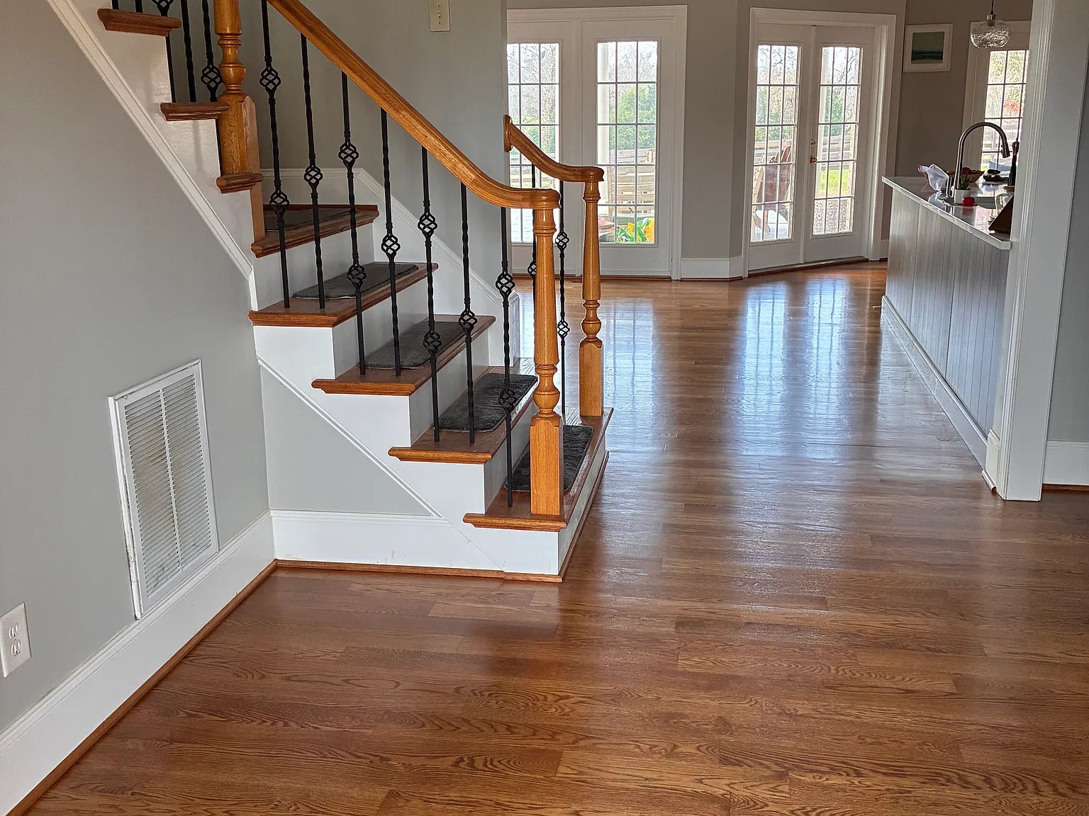 4 bed, 3.5 bath, 3579 sqft, $4,200 — Photo 3