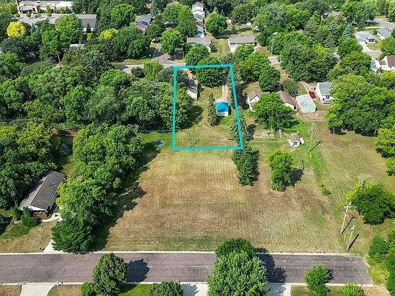 3rd image of 614 Springen Ave