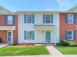 145 Charleston Ln, Christiansburg, VA 24073