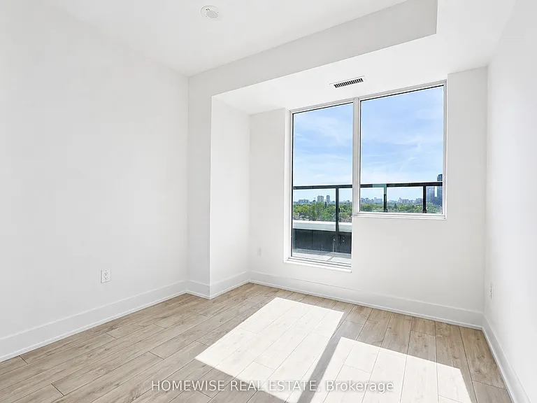 858 Dupont St #743 — Photo 12