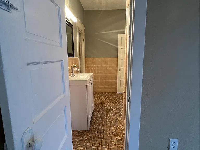 1328 Ursuline St — Photo 33