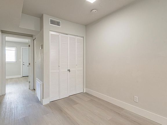 4th image of 2959 Forrest Hills Dr SW #9e997d774