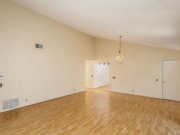 5th image of 1259 Glenclaire Dr