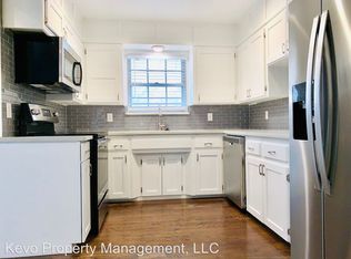 2009 Manchester Dr, Village, OK 73120