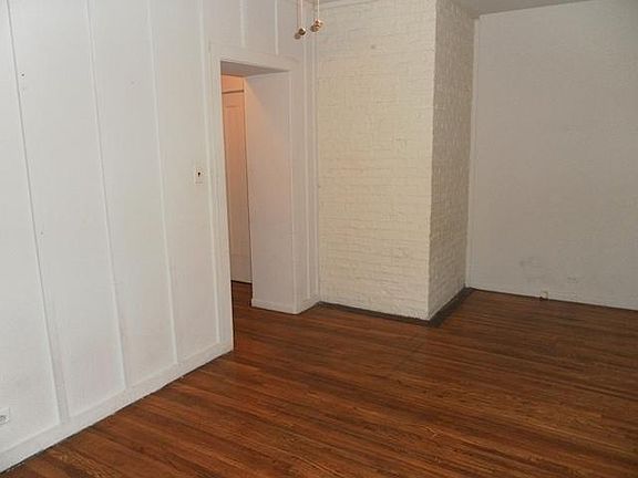 2nd image of 3427 N Elaine Pl #1